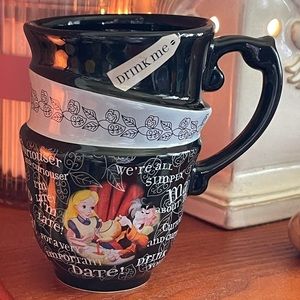 Disney Alice In Wonderland Tea Cup 12oz